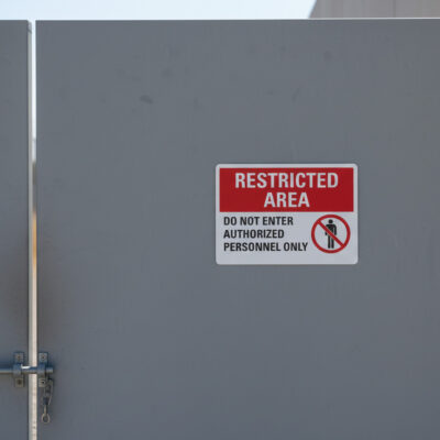 Restricted Area Do Not Enter Authorized Personnel Only (Sym)