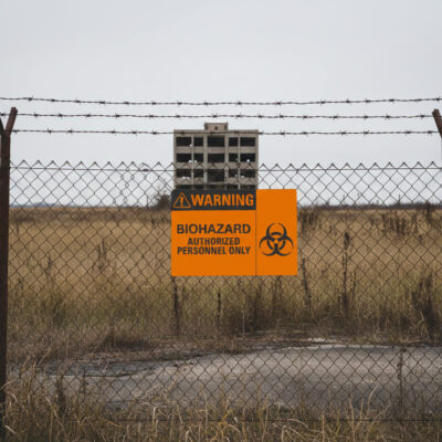 Warning Biohazard Authorized Personnel Only (Sym)