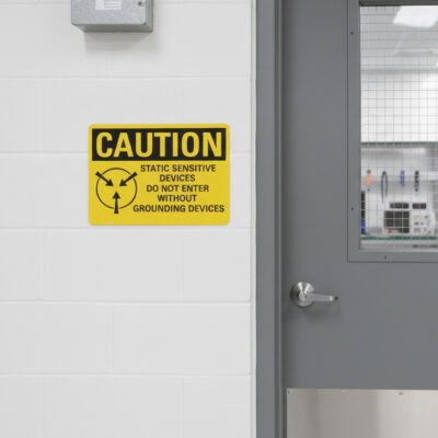 Caution Static sensitive devices: do not enter without