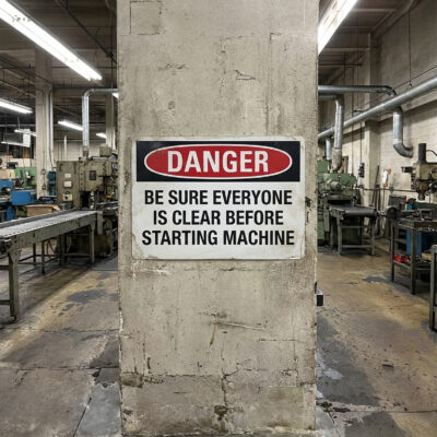 Danger Be sure everyone is clear before starting